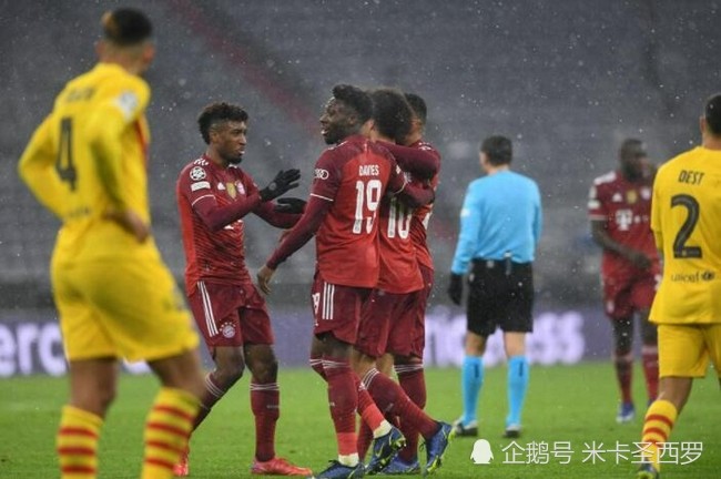  拜仁慕尼黑欧冠出局后内部紧急会议